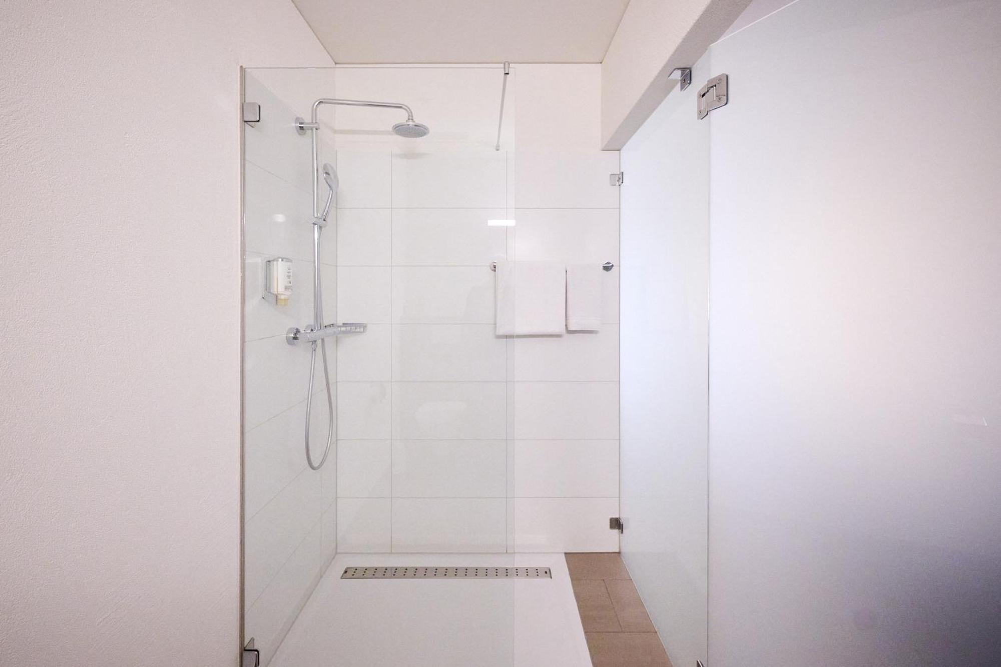 Hotel Am Kreisel Self-Check-In By Smart Hotels Лахен Экстерьер фото