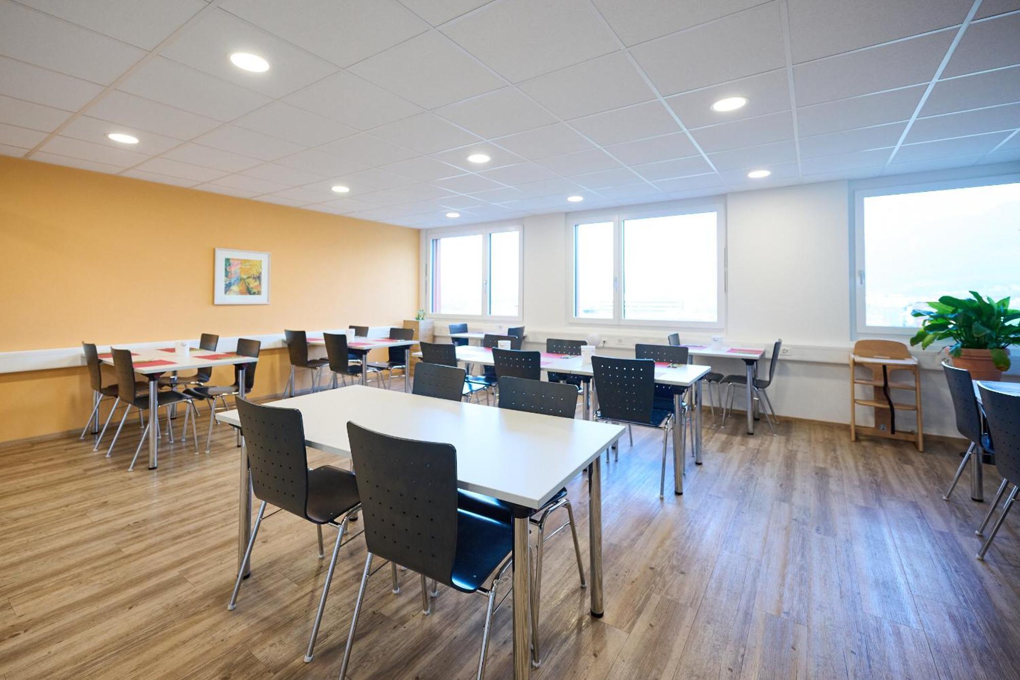 Hotel Am Kreisel Self-Check-In By Smart Hotels Лахен Экстерьер фото